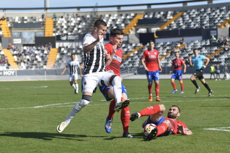 Las mejores imágenes del encuentro entre el Badajoz y el Numancia