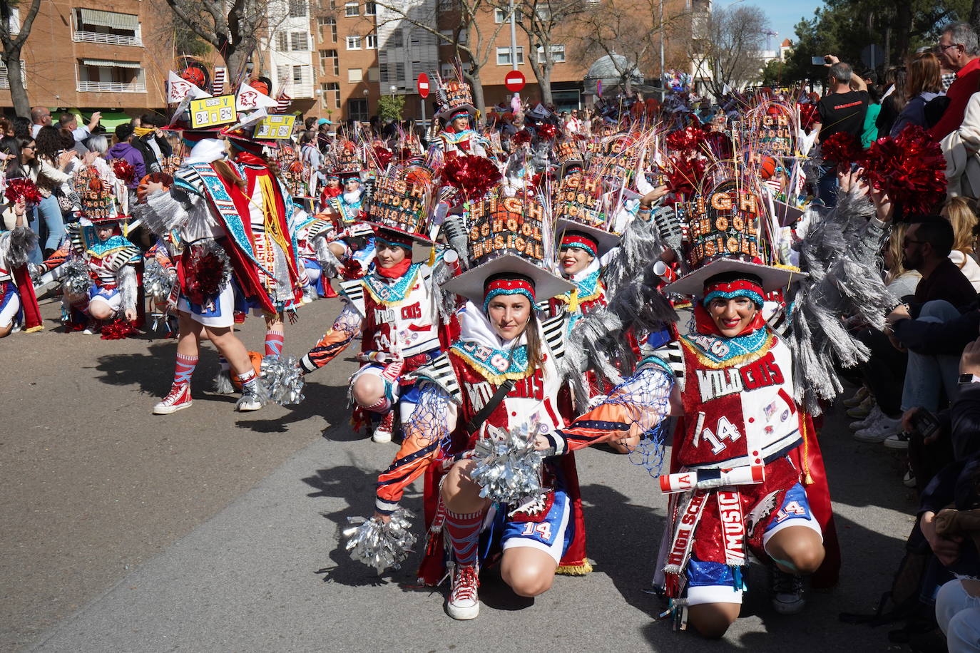 Las mejores imágenes del Desfile despedida del Carnaval de Badajoz 2024 (II)