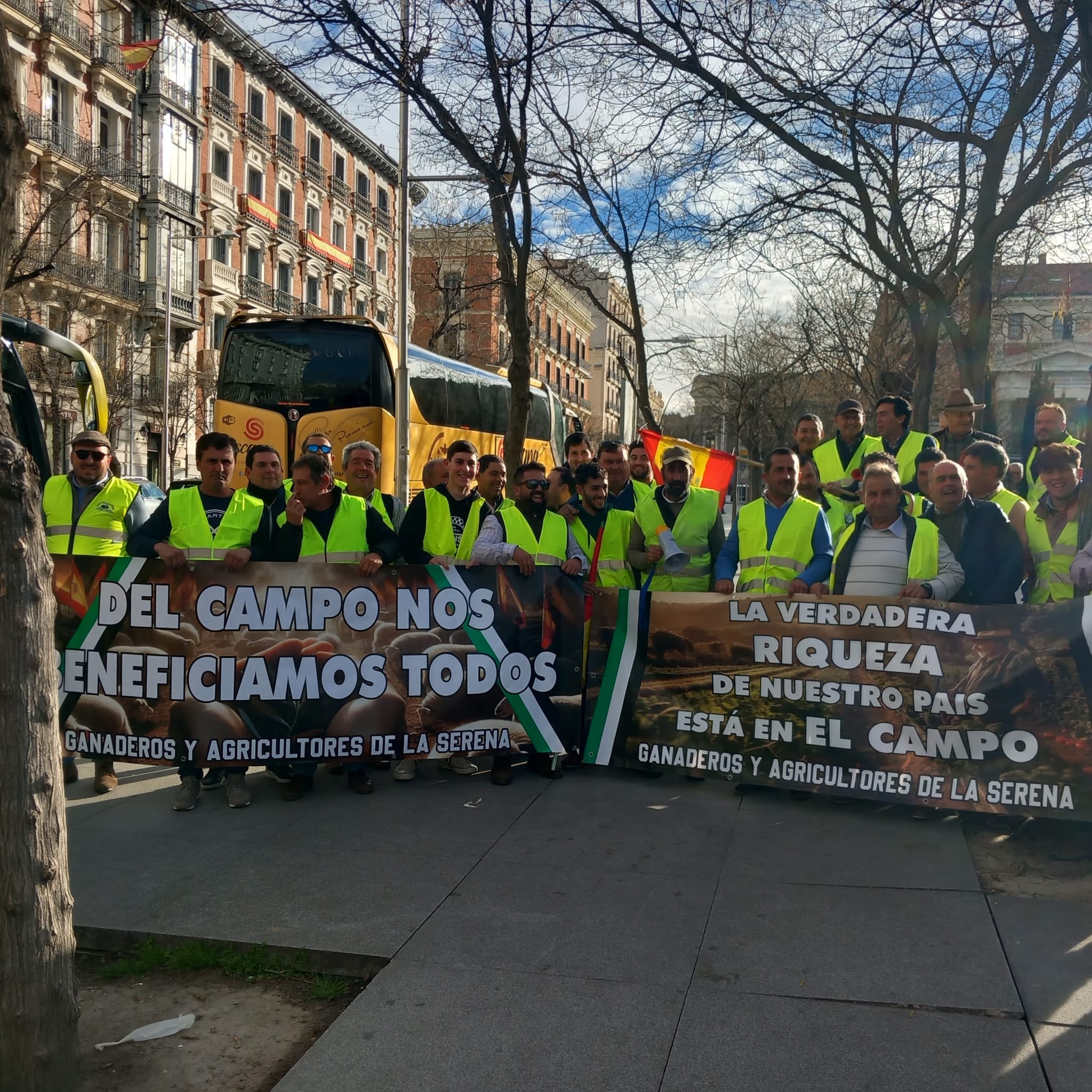 Los agricultores extremeños llevan su protesta al centro de Madrid