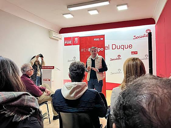 Encuentro de Miguel Ángel Gallardo con la militancia socialista herrereña