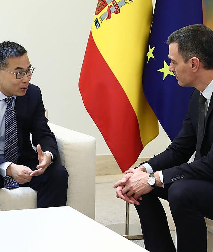 Imagen secundaria 2 - Envision confirma a Pedro Sánchez que iniciará las obras de la gigafactoría de Navalmoral antes del verano