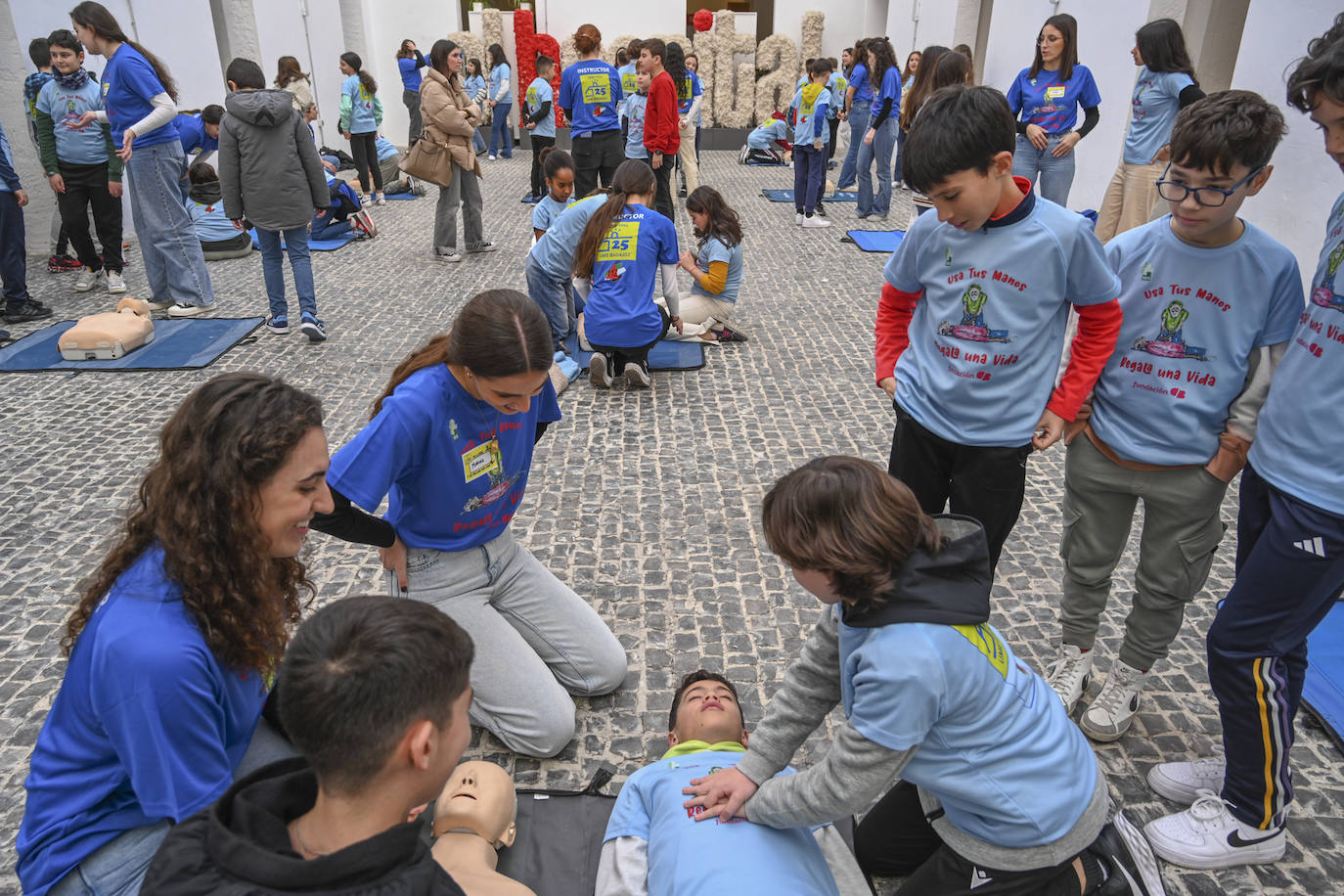 La Unidad Medicalizada de Emergencias de Badajoz cumple un cuarto de siglo