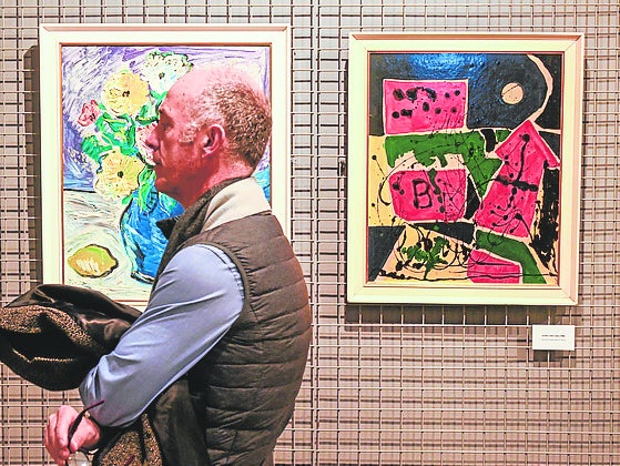 Imagen principal - Folklore extremeño en los colegios