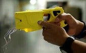 Detenida tras sacar una pistola eléctrica en un parque de bolas de Badajoz