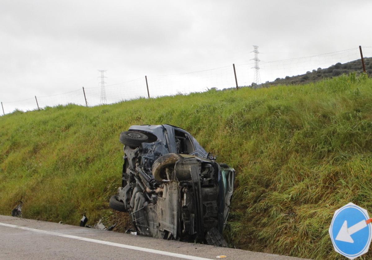 CC-324, kilómetro 0.950, lugar del accidente.