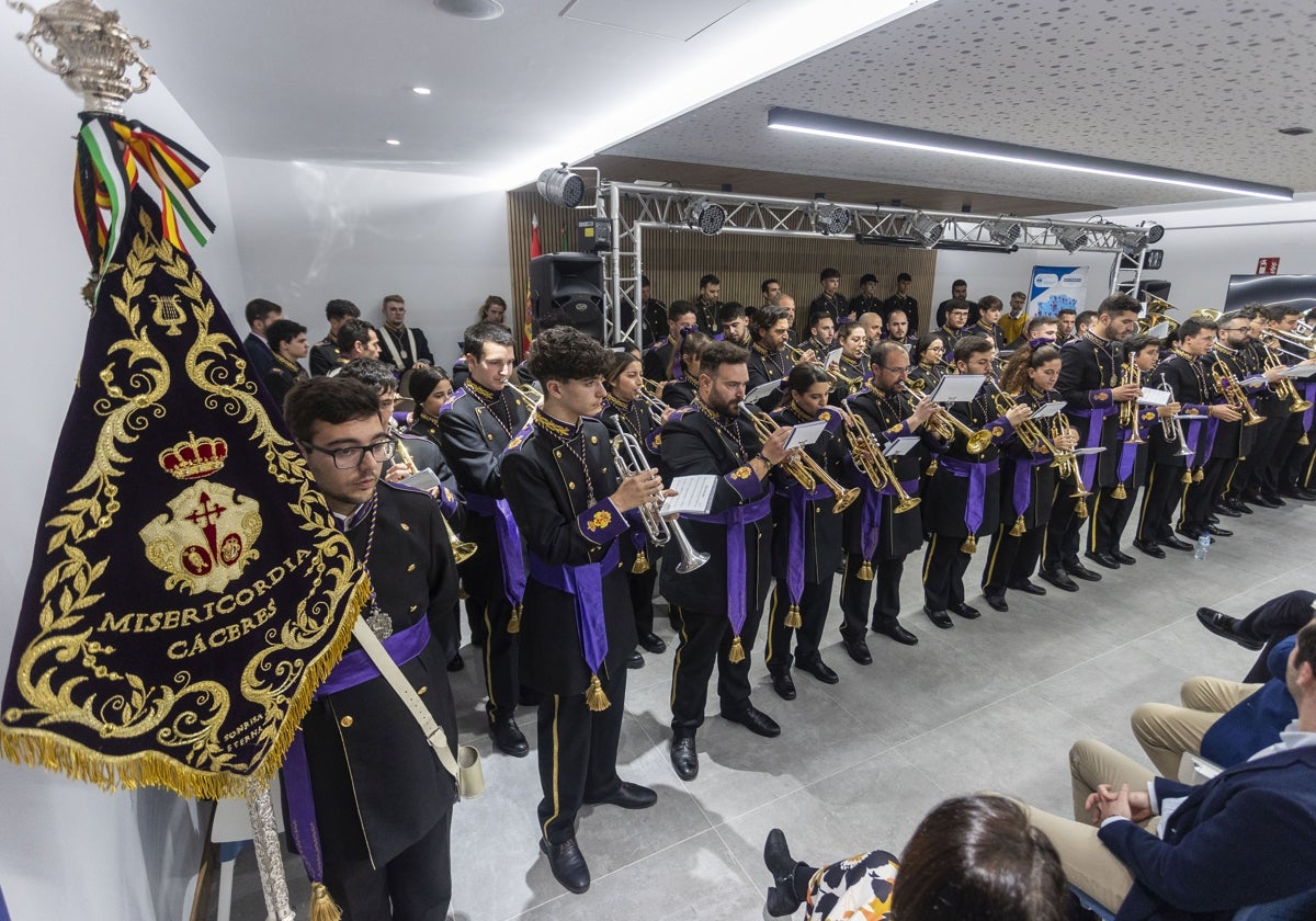 Las cofradías presentan una Semana Santa que llena la agenda de Cáceres hasta abril