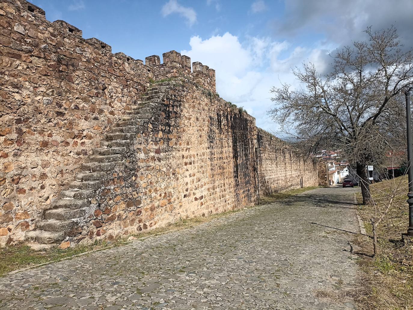Villa Adentro. Paseo por el barrio gótico judío