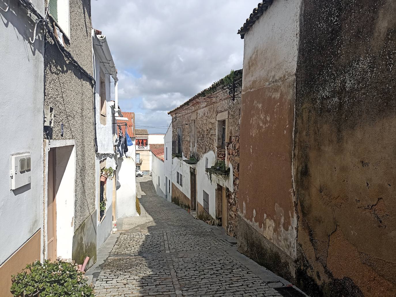 Villa Adentro. Paseo por el barrio gótico judío