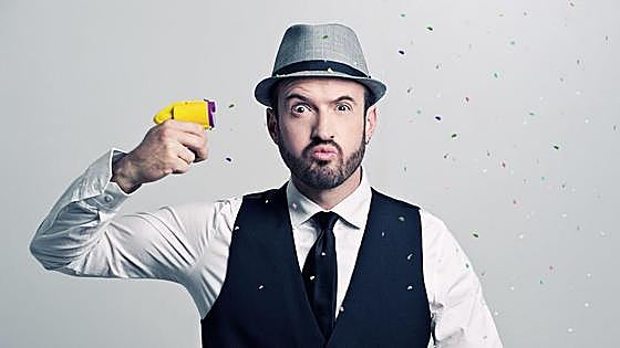 El actor y humorista Álex O'Dogherty conducirá la gala benéfica del Festival de Cine Español