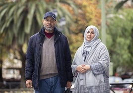 Los padres de Imane Saadoui fotografiados en Cáceres en diciembre de 2022.