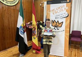 Un alumno de 4º de Primaria del colegio Padre Manjón de Montijo gana el concurso '¿Qué es un rey para ti?'