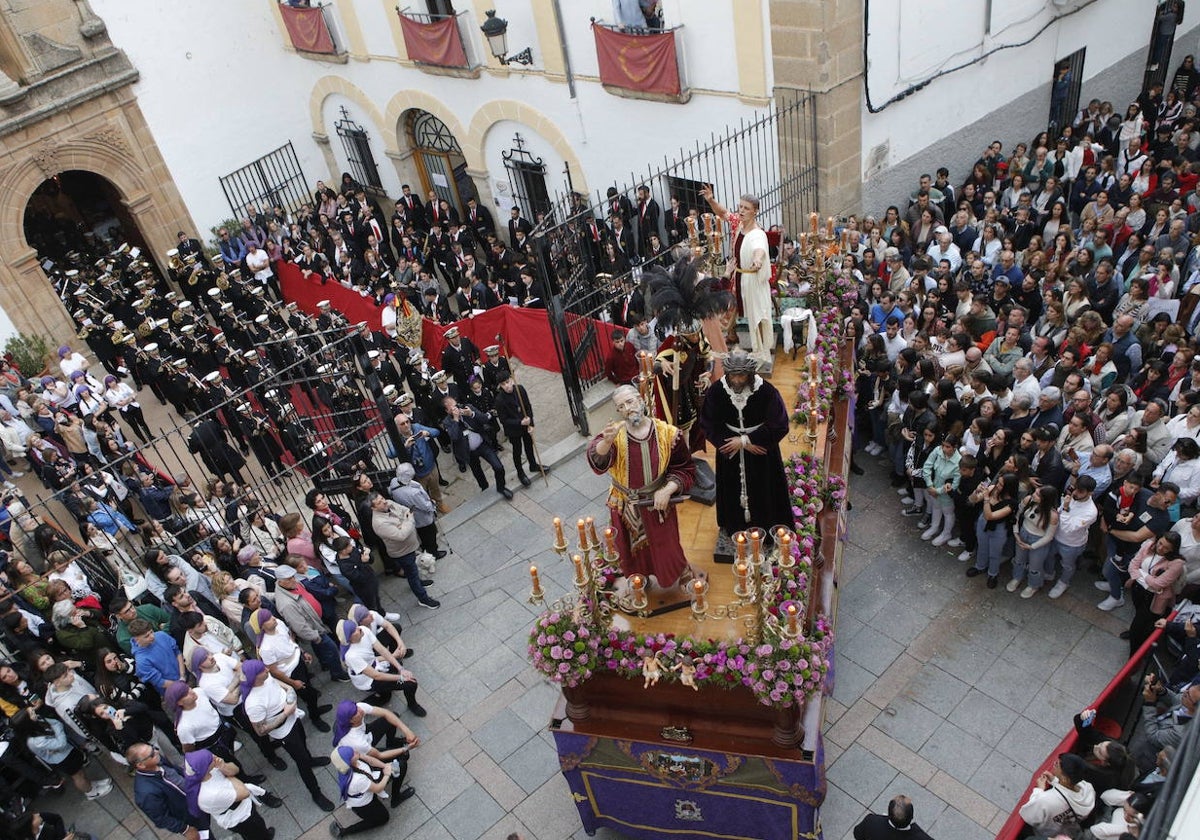 El paso de Jesús de la Salud a su salida de Santo Domingo el año pasado.