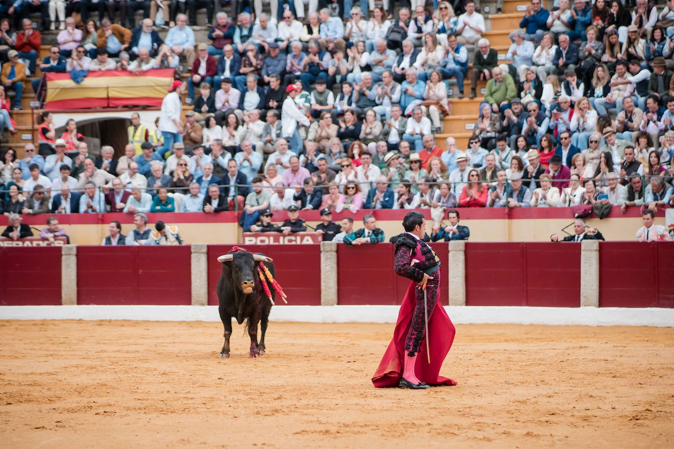 Las mejores imágenes de la corrida de Emilio de Justo, Talavante y Juan Ortega en Almendralejo (I)