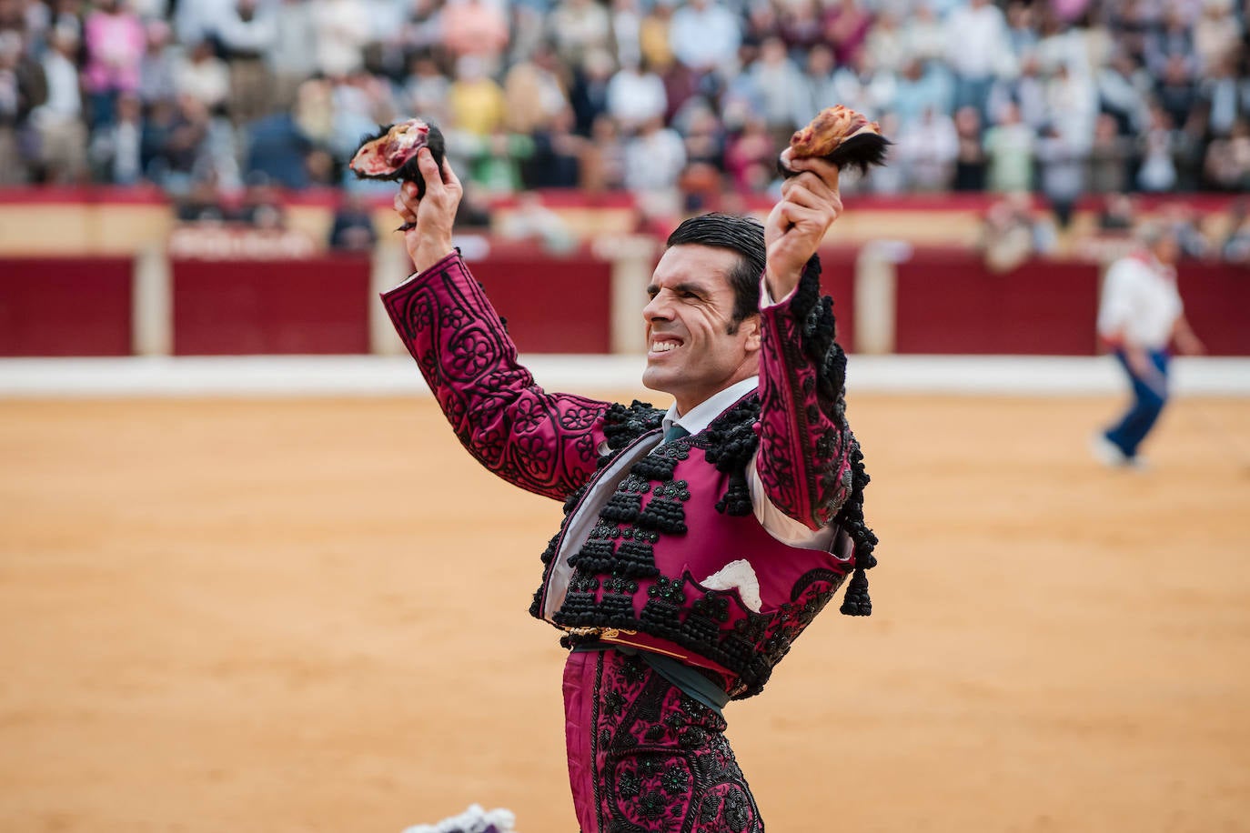 Las mejores imágenes de la corrida de Emilio de Justo, Talavante y Juan Ortega en Almendralejo (I)