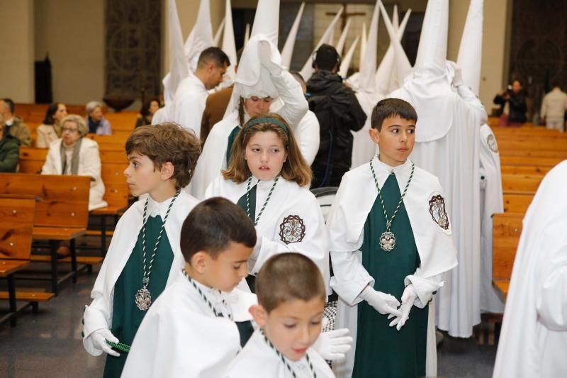 Las mejores imágenes del Martes Santo en Cáceres (II)