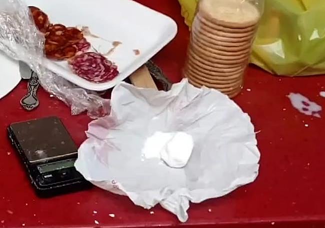 Parte de la droga intervenida.