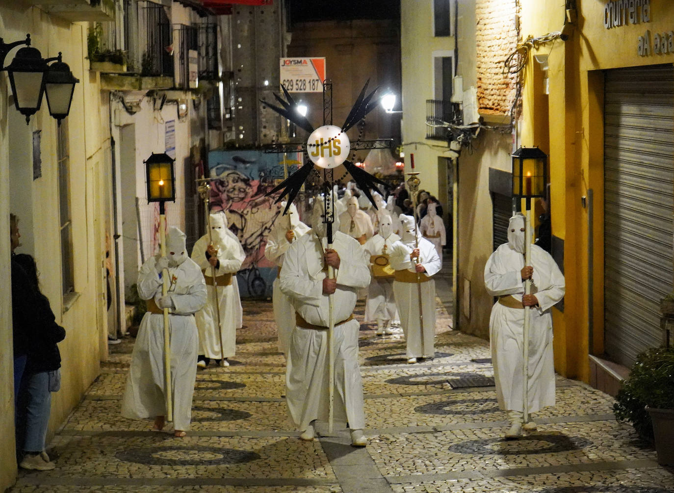 El Cristo del Prendimiento sube a la Plaza Alta de Badajoz para presidir el Viacrucis