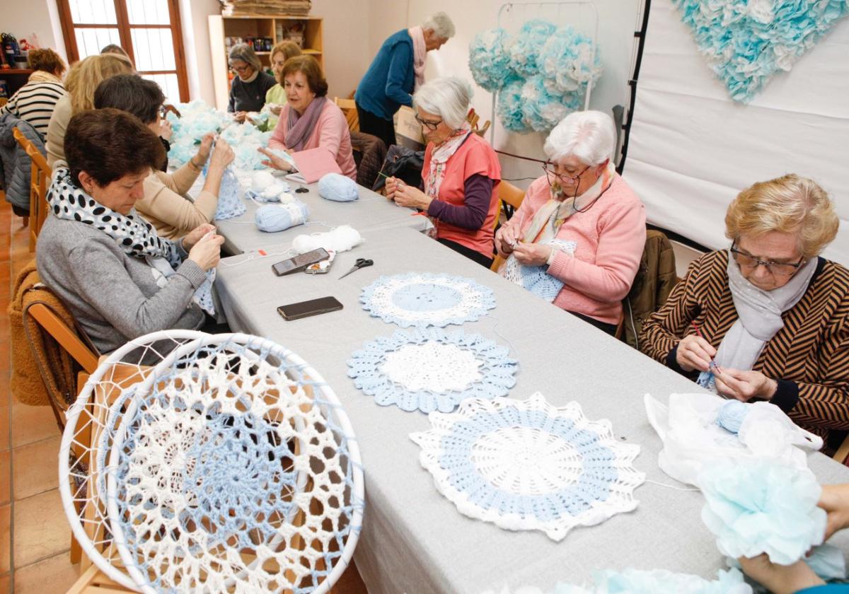 Mandalas de ganchillo para la patrona de Cáceres