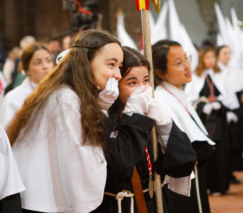 Cofradía del Vía Crucis y del Santísimo Cristo del Calvario (Estudiantes).