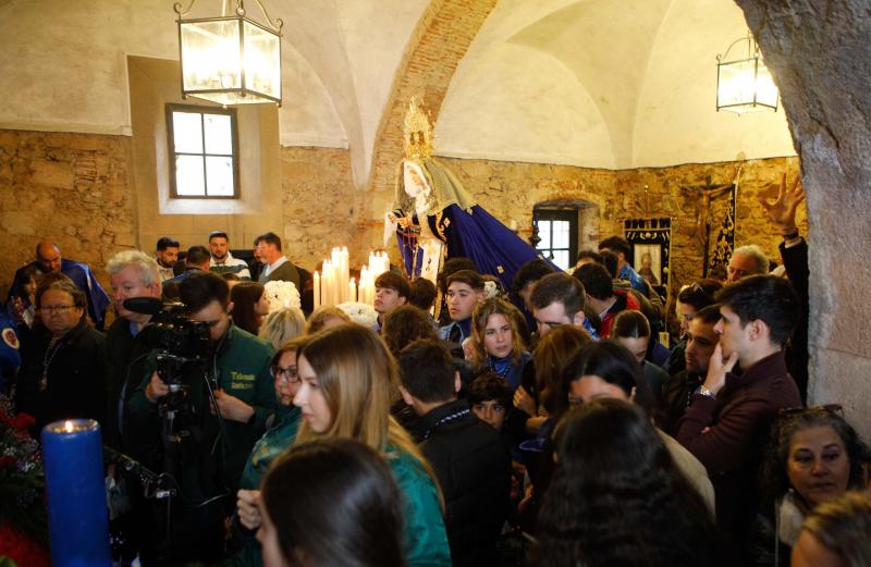 Cofradía de Nazarenos de Nuestro Padre Jesús de la Expiración y Nuestra Madre y Señora de Gracia y Esepranza. 