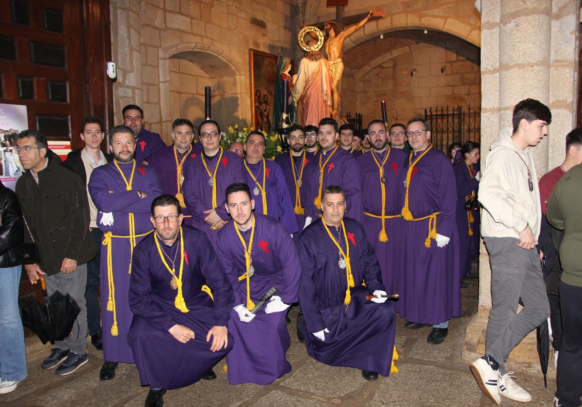 Madrugada del Viernes Santo de Cáceres, en imágenes