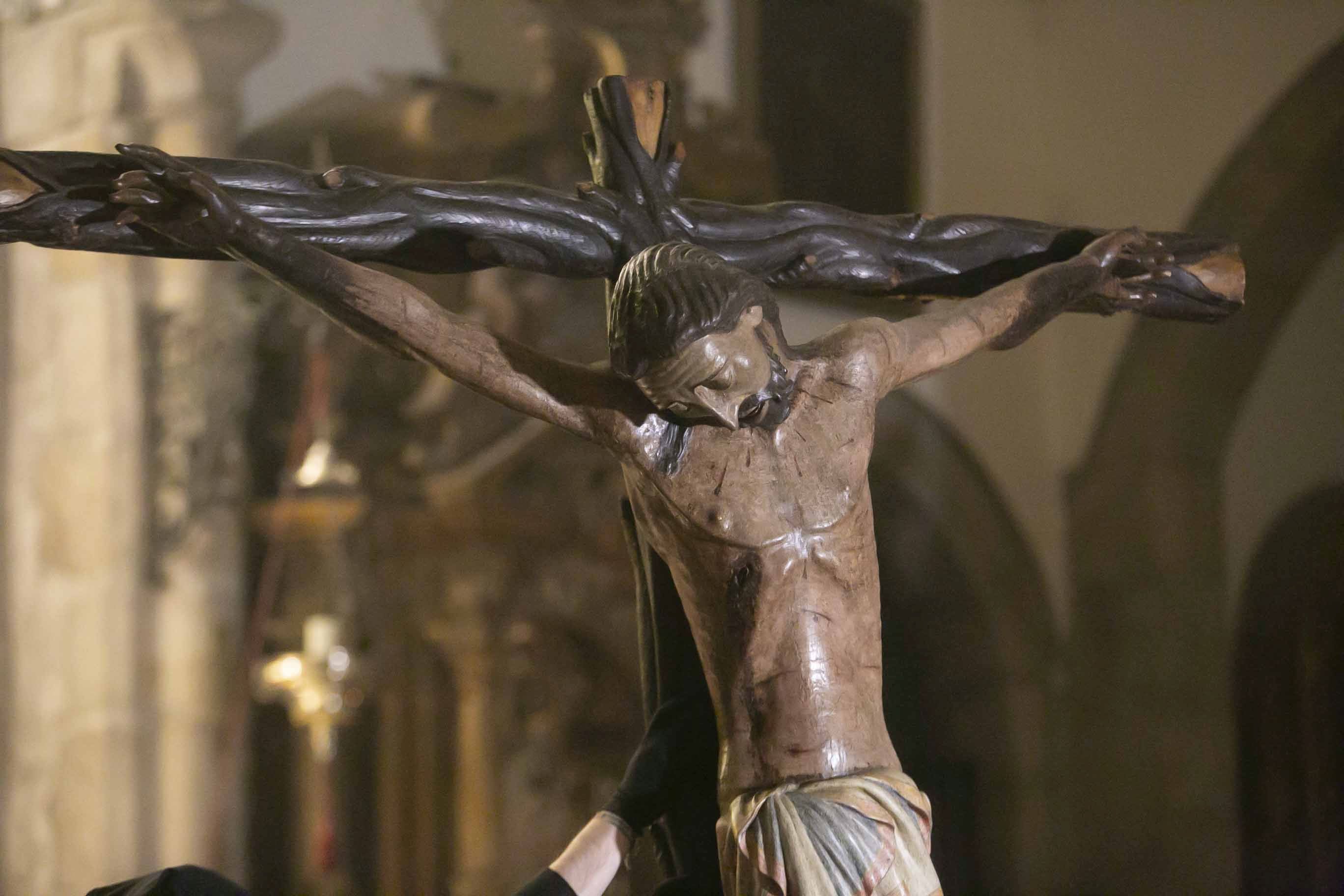 El viacrucis tuvo lugar en la Concatedral de Mérida. 