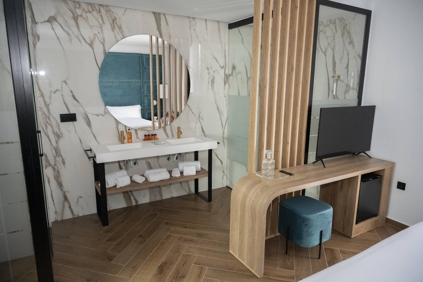 Imágenes del edificio de las Tres Campanas