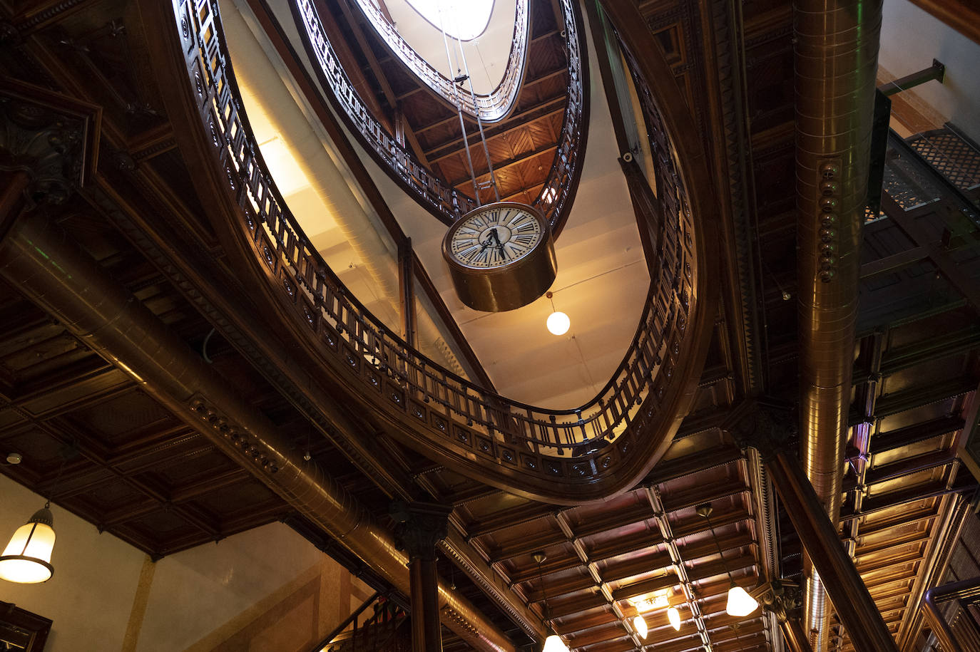 Imágenes del edificio de las Tres Campanas