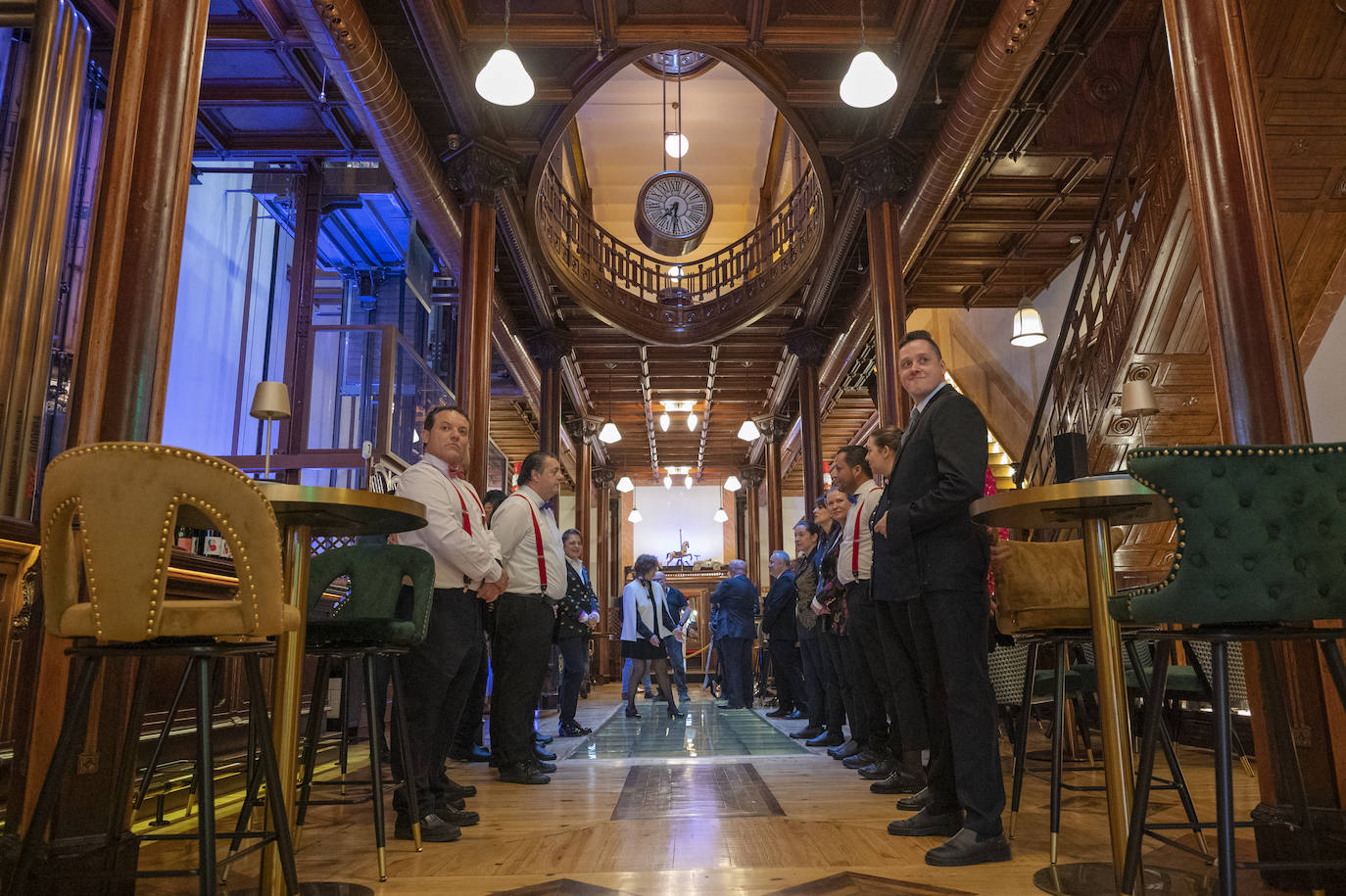 Imágenes del edificio de las Tres Campanas