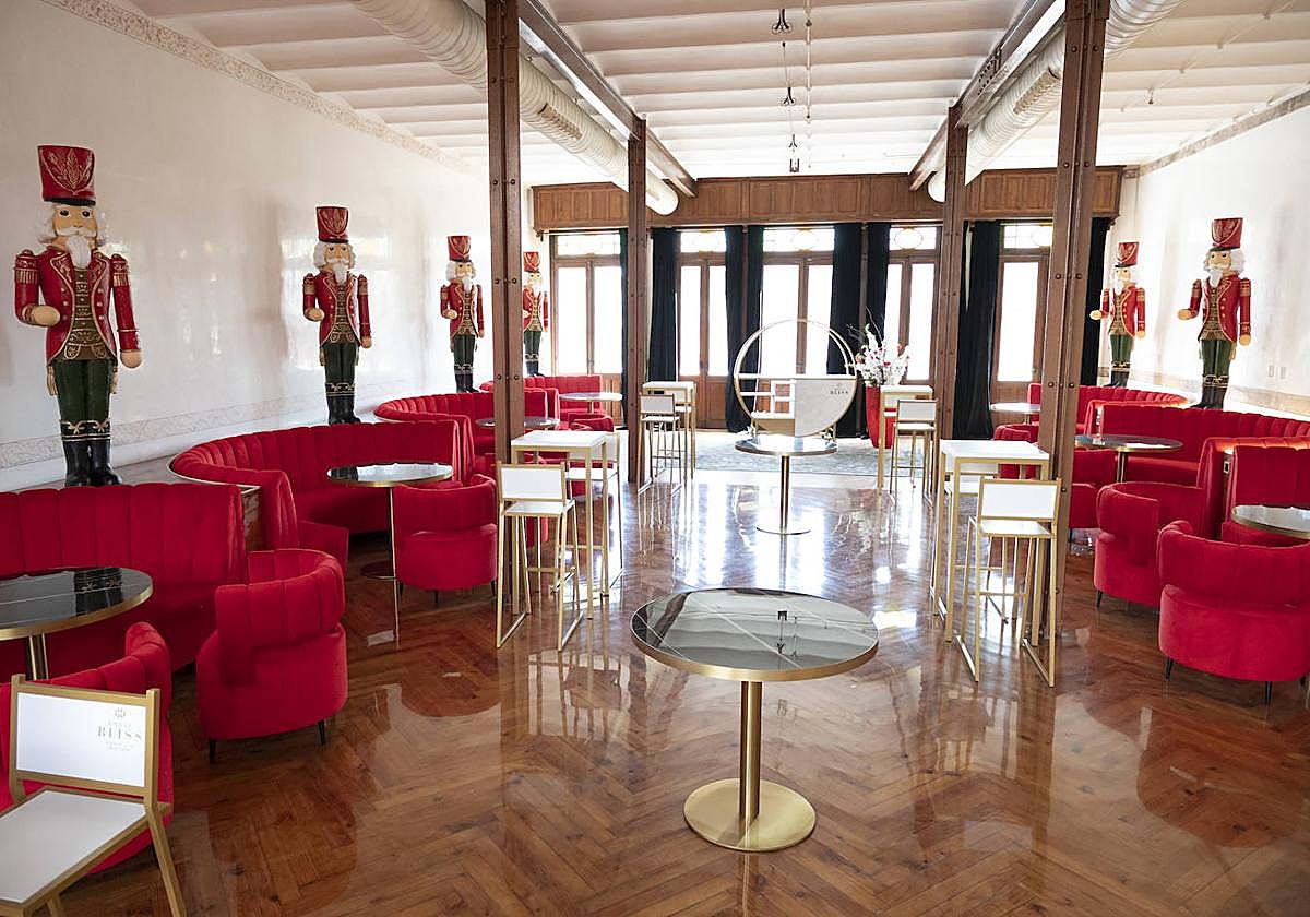 Imágenes del edificio de las Tres Campanas