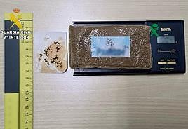 Detenido en Malpartida de Cáceres con 100 gramos de hachís en el coche