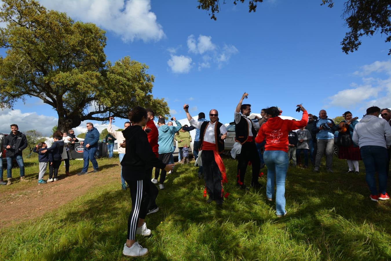 La lluvia no aguó la Romería de la Virgen de los Remedios