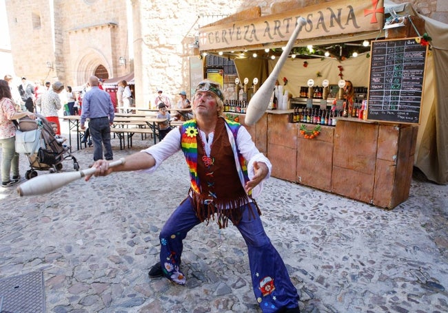 Animación de calle del mercado de la primavera.