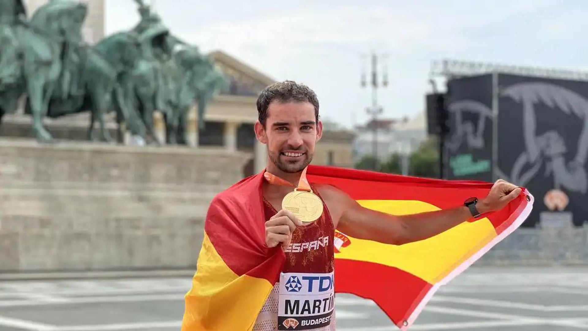 El Atleta Extremeño Álvaro Martín Premio A La Excelencia Picota Del Jerte 2024 Hoy 8769