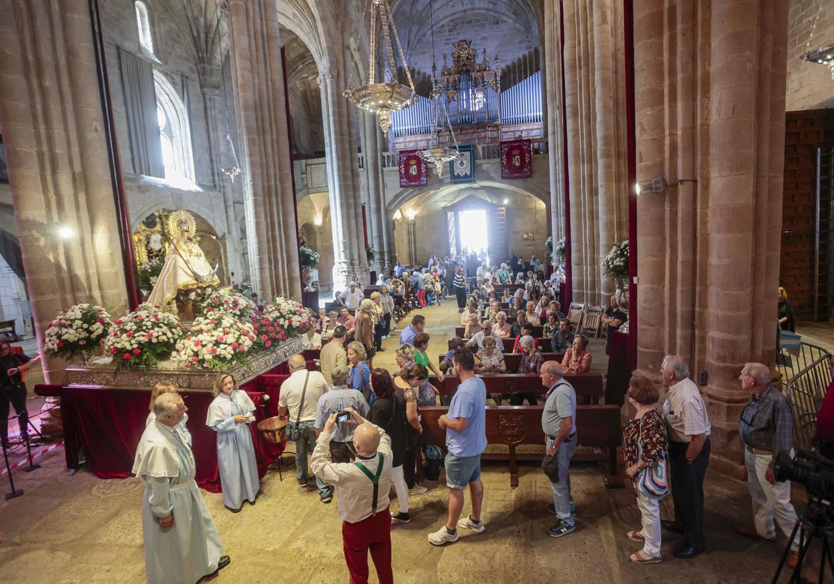 Programa de la bajada y del novenario de la Virgen de la Montaña 2024