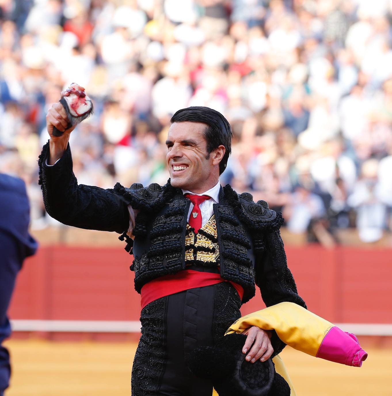 Emilio de Justo, triunfador de la tarde en Sevilla