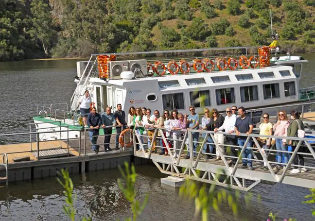 Barco fluvial 'Balcón del Tajo'.