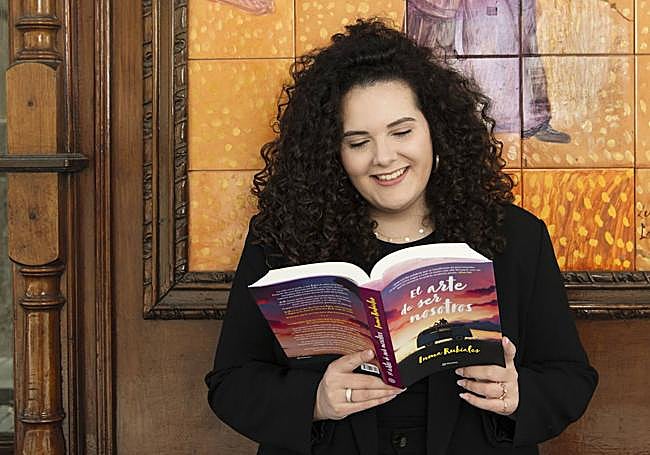 Nació en marzo de 2002 en Almendralejo.