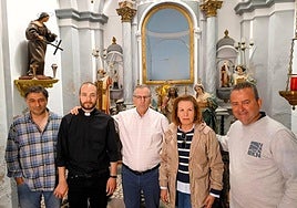 Los organizadores de la Velada de San Antonio, en la iglesia de San Francisco