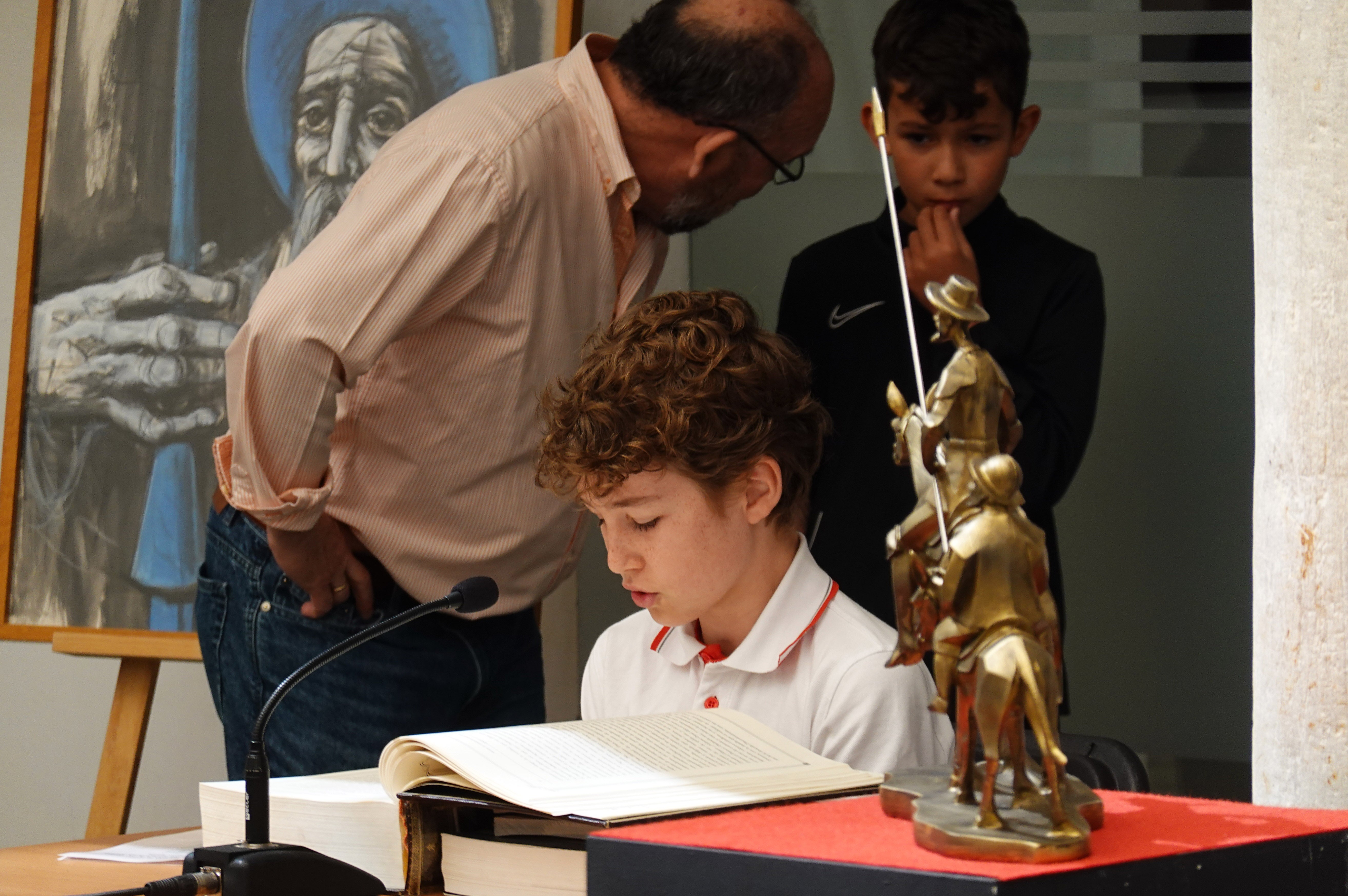 Maratón de lectura del Quijote con motivo del día del Libro.