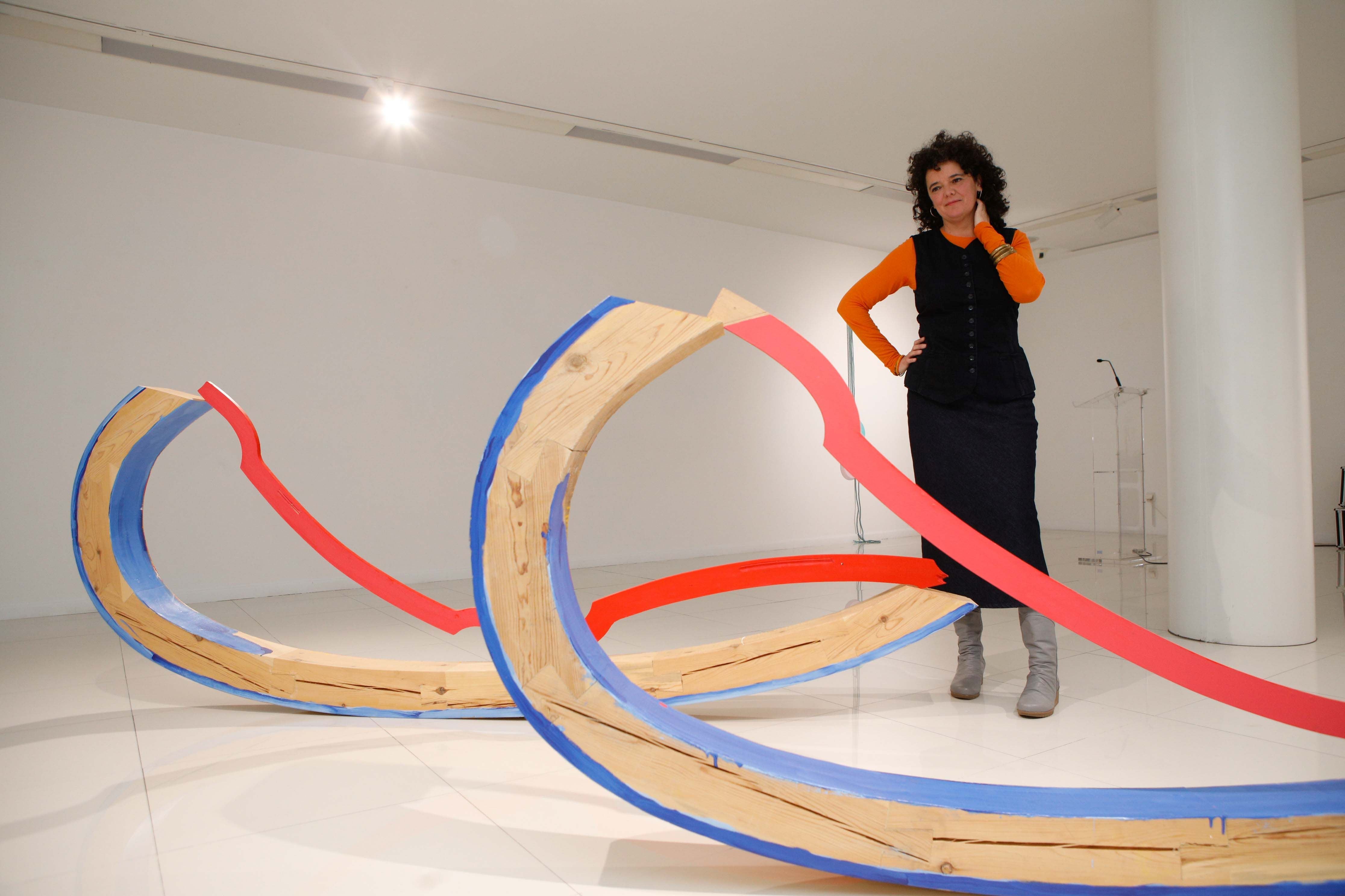 Ana Hernández del Amo presenta su exposición 'Eje infinito'. 