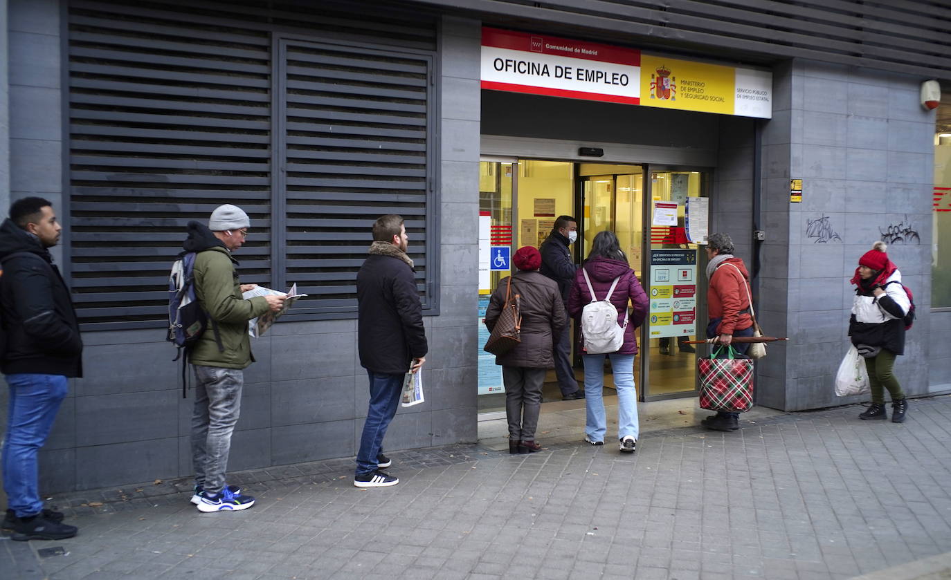 El paro sube en 5.800 personas en el primer trimestre en Extremadura y se destruyen 12.000 empleos