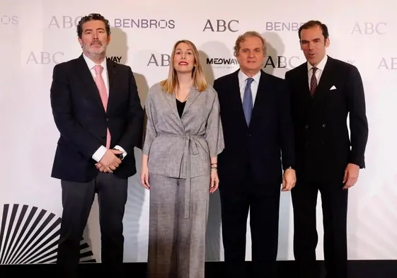Julián Quirós, María Guardiola, Ignacio Ybarra y Rafael Benjumea, en el Foro ABC.
