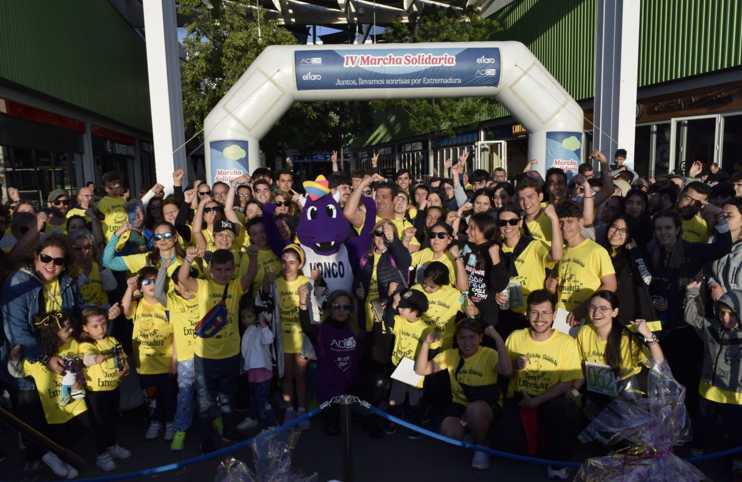 Las mejores imágenes de la marcha solidaria &#039;Ayúdanos a Conseguir Sonrisas por Extremadura&#039; (I)