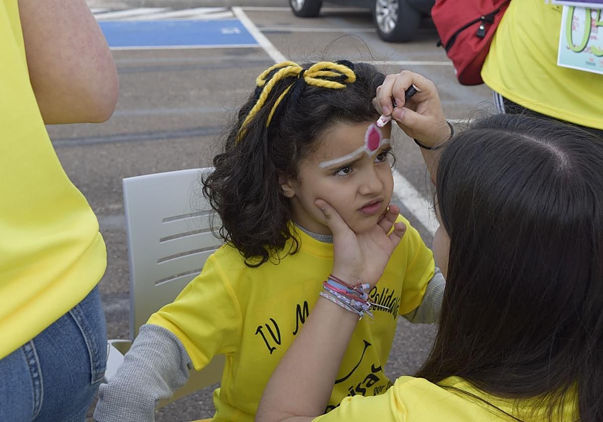 Las mejores imágenes de la marcha solidaria &#039;Ayúdanos a Conseguir Sonrisas por Extremadura&#039; (I)