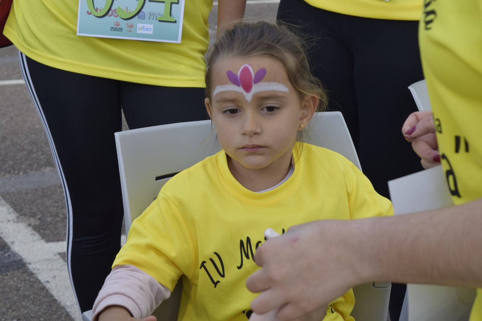 Las mejores imágenes de la marcha solidaria &#039;Ayúdanos a Conseguir Sonrisas por Extremadura&#039; (I)