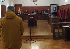 El procesado durante el juicio que se ha celebrado este martes en la Audiencia.