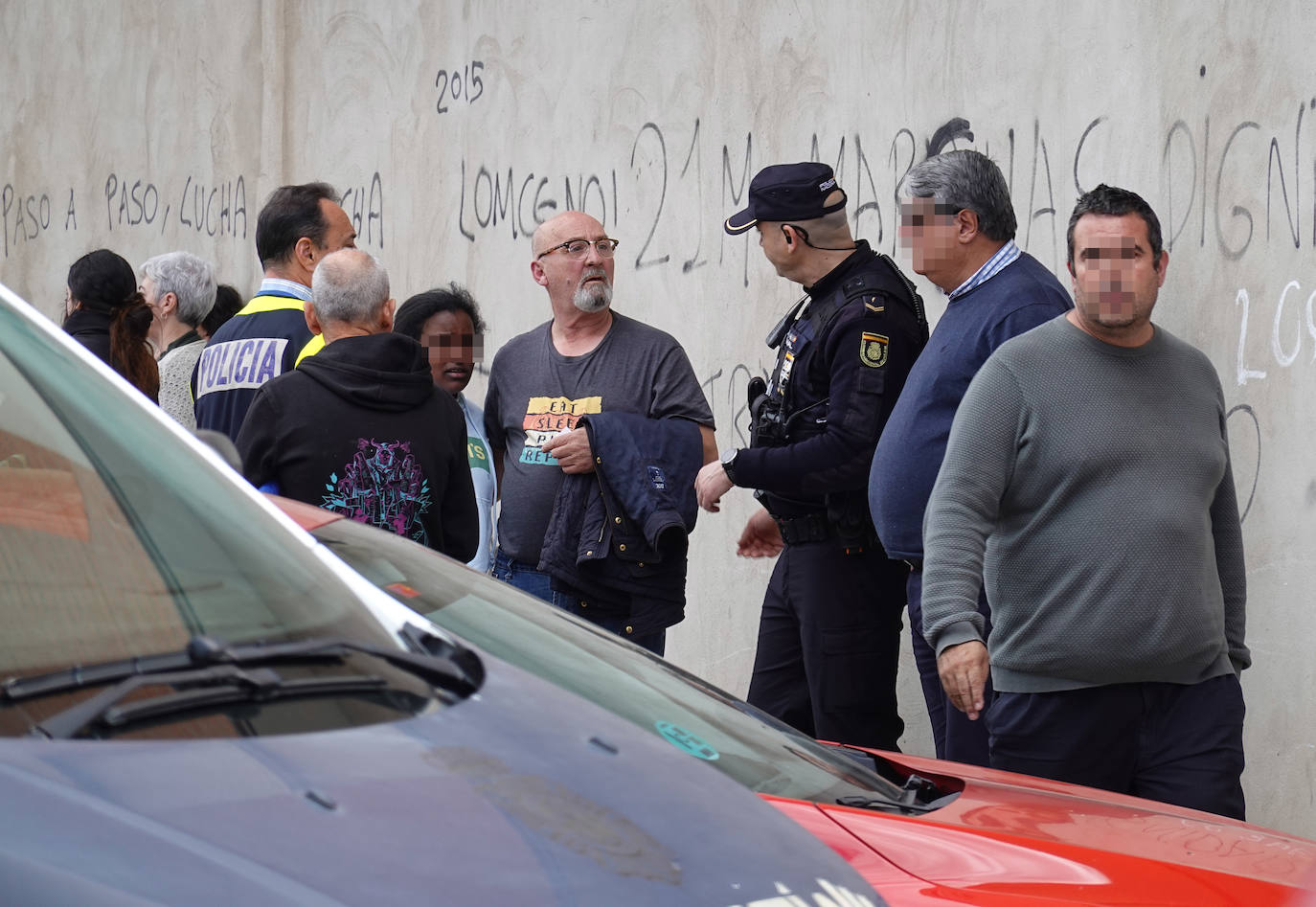 Consternación en la calle del matricidio en Badajoz