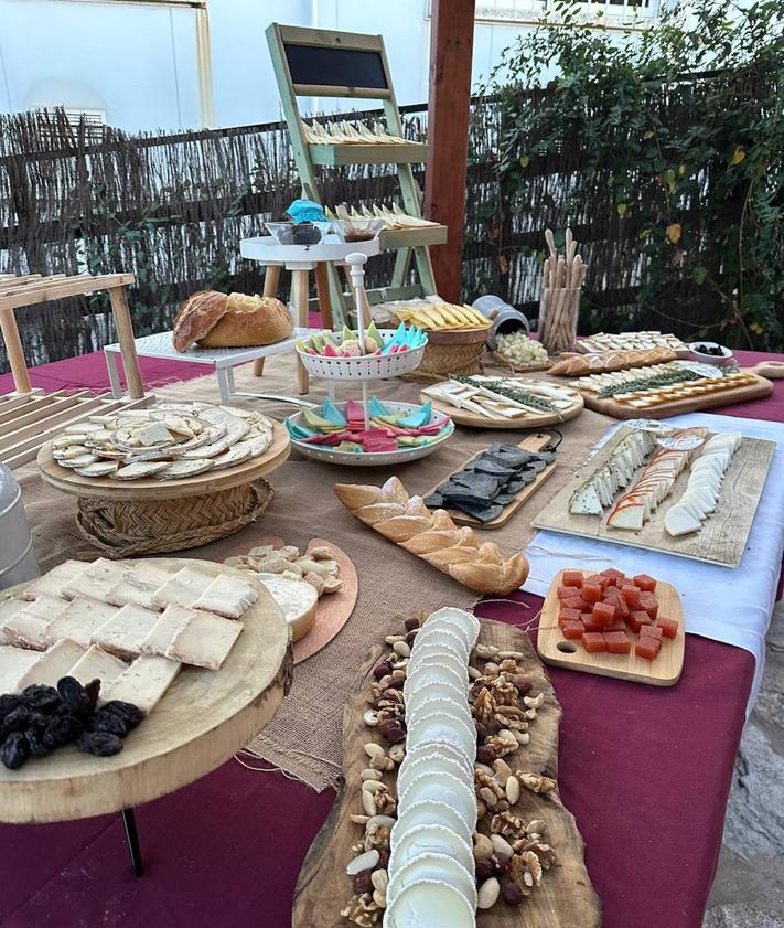 Imagen secundaria 2 - En el Cortijo de Tápara tienen muy en cuenta los gustos del niño o niña para personalizárselo todo: decoración, comida, juegos...