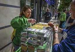 Júbilo en el bar Nuevo Betis por el premio